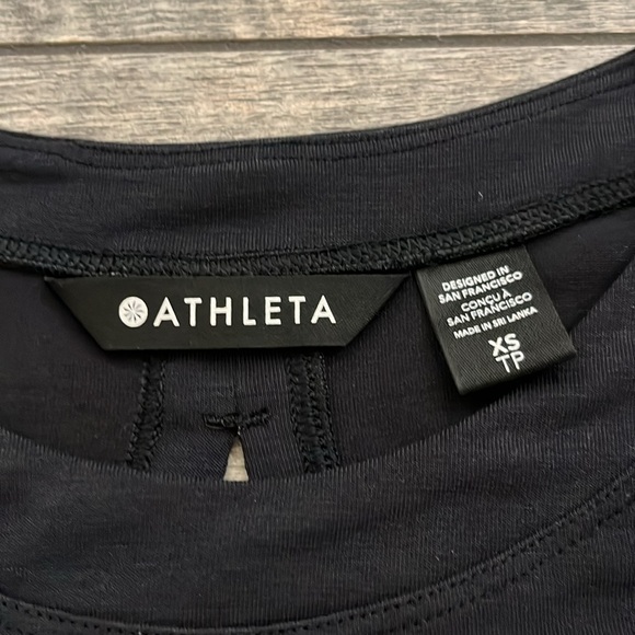 Athleta muscle tee (S) - Picture 4 of 4